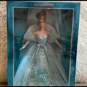 LIMITED EDITION Barbie Collectors Barbie 2001
